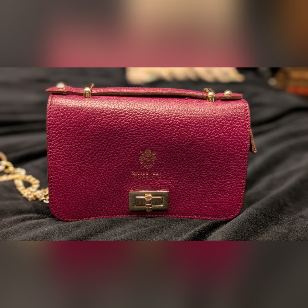 Chic Burgundy Crossbody Bag with Gold Chain